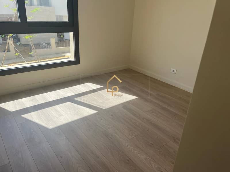 8 WhatsApp Image 2025-11-27 at 3.38. 08 PM. jpg