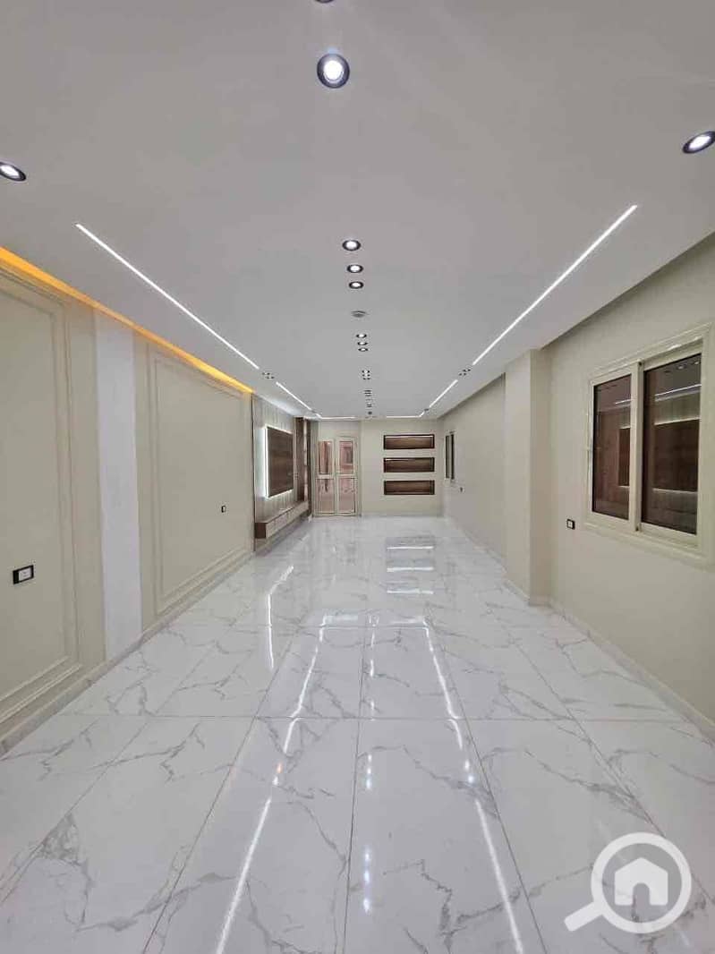 4 30cd85c8-7758-4bf9-89fa-4cbaf6ce7b6e. jpg