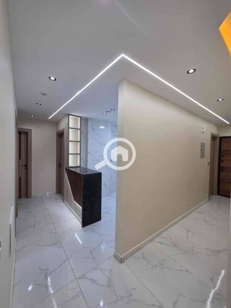 20 5a527c56-79b7-4f24-a565-1aca80dbc741. jpg