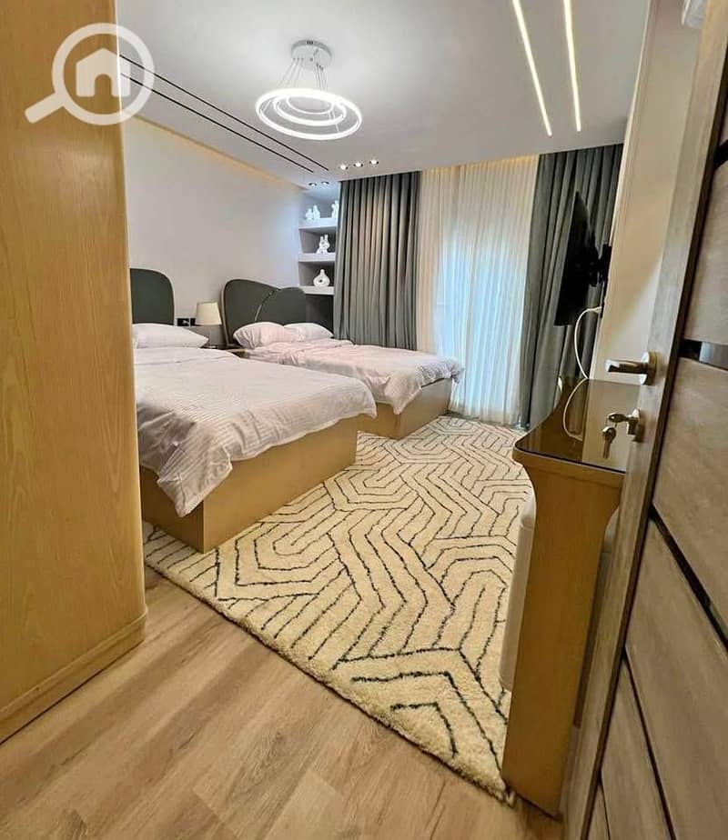 7 569724489_1545653336625194_8681125859944711530_n. jpg