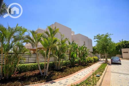 4 Bedroom Twin House for Sale in Sheikh Zayed, Giza - 9b801a6bb6104f69a1decb91c32e76d4. jpg