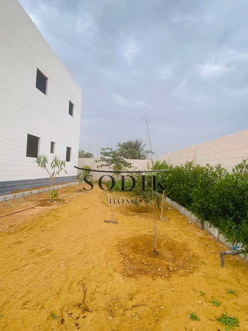 3 WhatsApp Image 2025-12-15 at 10.36. 26 AM. jpeg