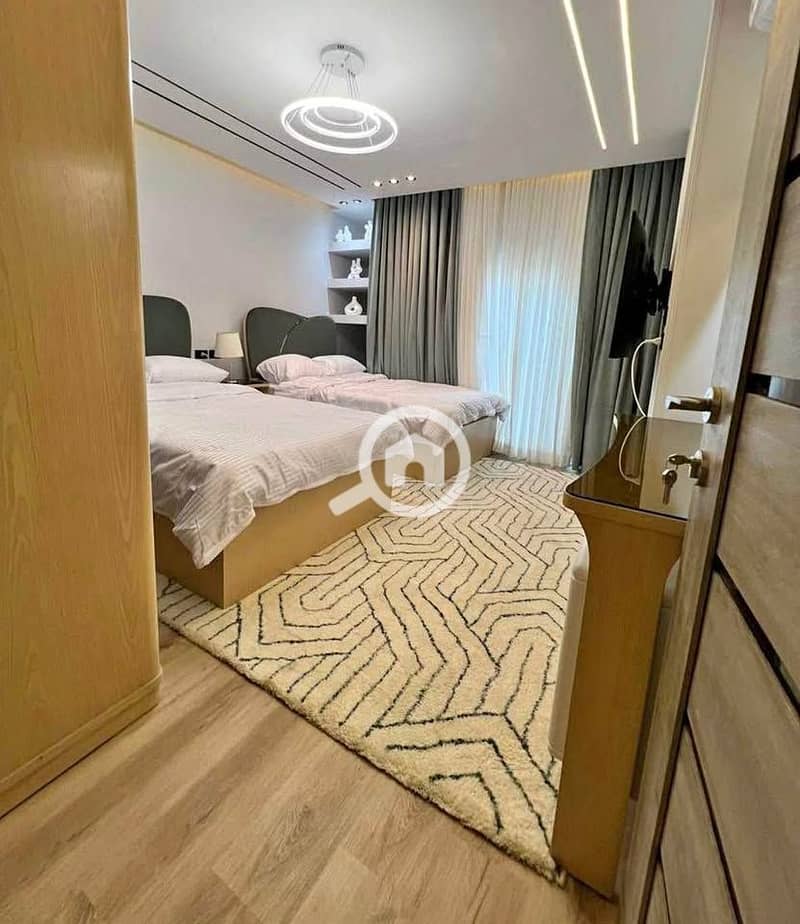 7 569724489_1545653336625194_8681125859944711530_n. jpg