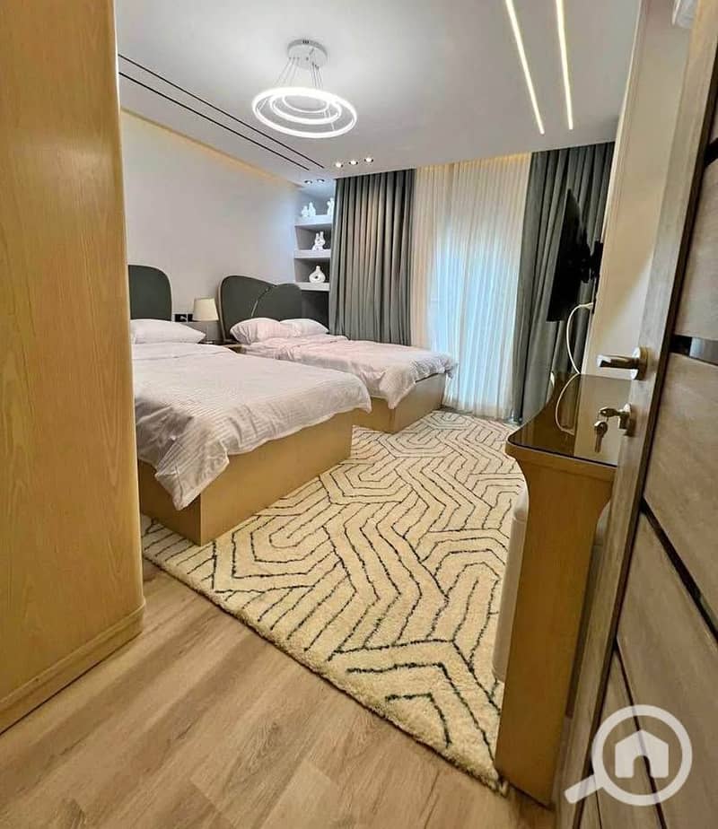 7 569724489_1545653336625194_8681125859944711530_n. jpg