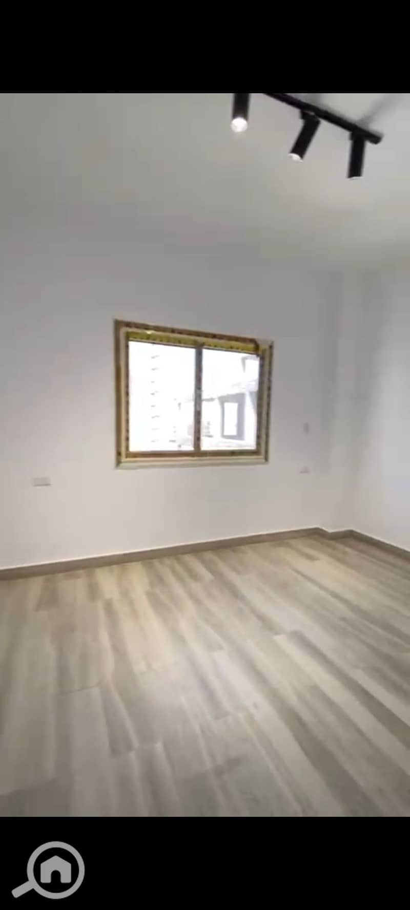 5 Screenshot_2025-12-15-13-57-27-180_com. whatsapp. jpg