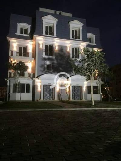 4 Bedroom Villa for Sale in 6th of October, Giza - IMG-20250707-WA0033. jpg