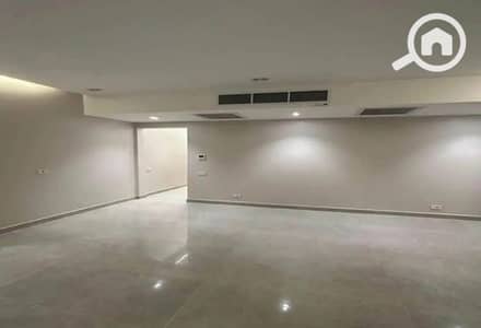 3 Bedroom Flat for Sale in Sheikh Zayed, Giza - 566263472_1478900657095299_901186777828487523_n. jpg 3 Bedroom Flat for Sale in Sheikh Zayed, Giza - 566263472_1478900657095299_901186777828487523_n. jpg