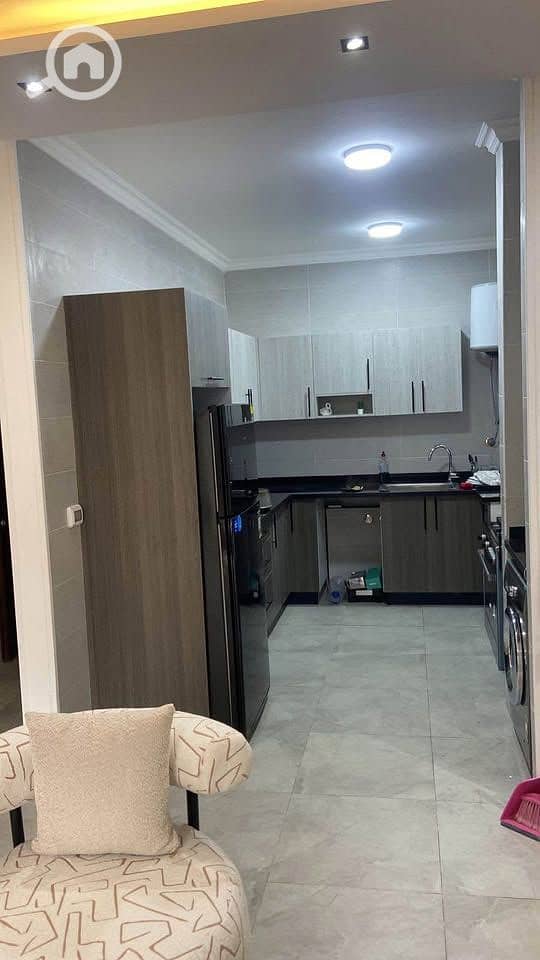 8 595377059_2069748430508229_1431933327671140241_n. jpg