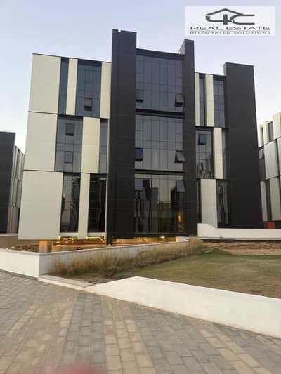 مکتب  للبيع في القاهرة الجديدة، القاهرة - WhatsApp Image 2025-05-28 at 12.42. 34 PM. jpeg