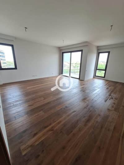 3 Bedroom Flat for Sale in Sheikh Zayed, Giza - 532930906_1079922240512585_5832754079079390019_n (2). jpg 3 Bedroom Flat for Sale in Sheikh Zayed, Giza - 532930906_1079922240512585_5832754079079390019_n (2). jpg