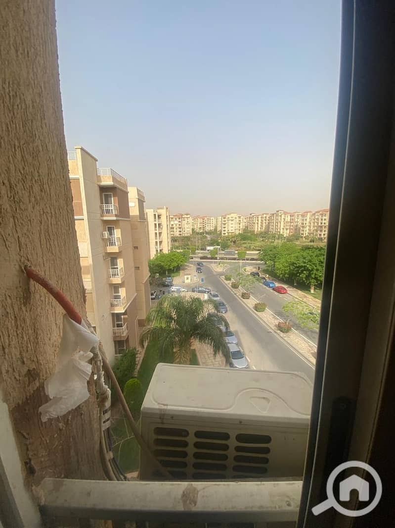 10 0a695938-555f-4d99-84f7-78f1df95a069. jpeg