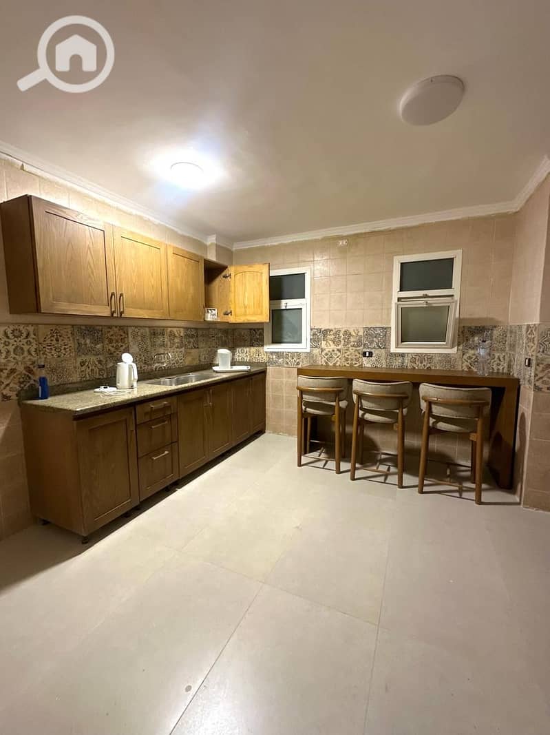 4 0e871c76-3af6-43fd-829e-56b4c39edc16. jpeg