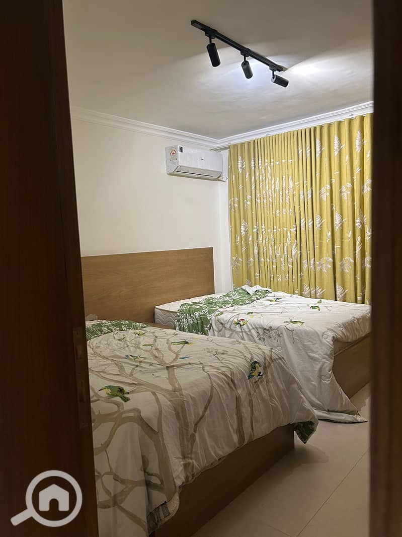 5 3a402bb7-a211-4153-84e6-b3bf95cc7d81. jpeg