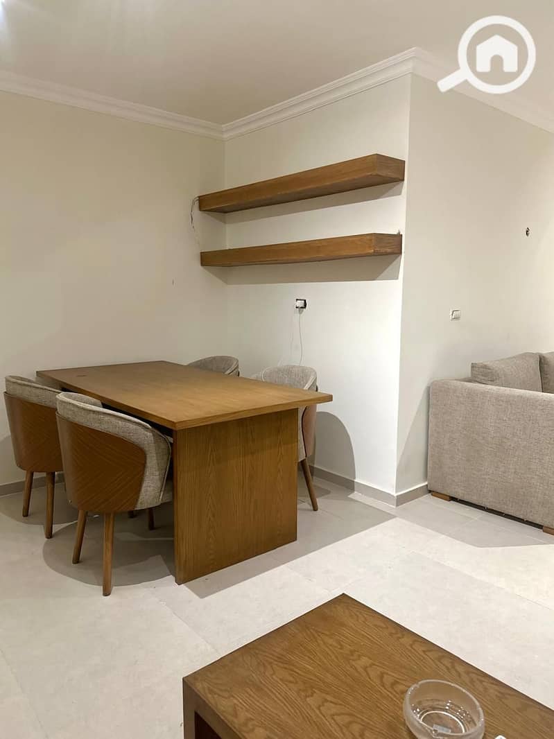 8 69f8651e-631c-42cf-8186-8a10db7748c4. jpeg