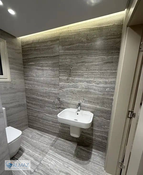 5 WhatsApp Image 2025-12-15 at 1.12. 36 PM (2). jpeg