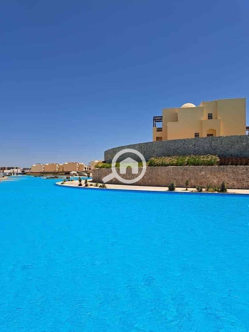 25 49c83c2c-cb08-4d65-8e24-90c8f56b8991. jpg