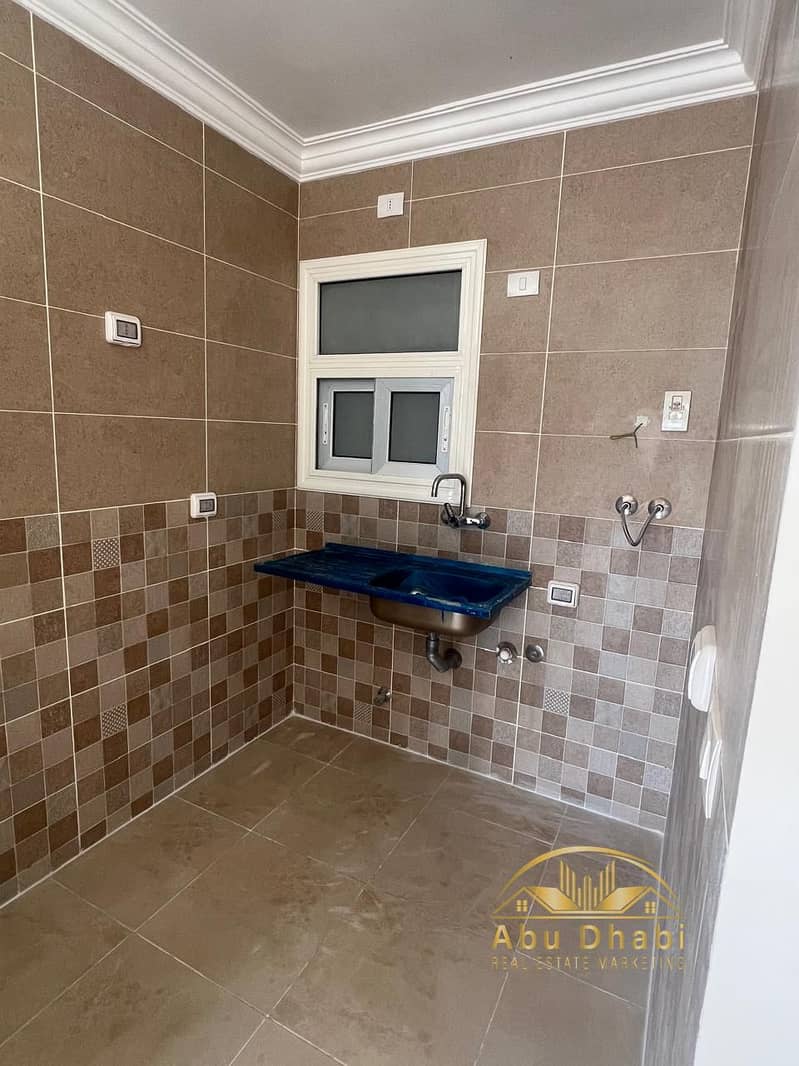 8 d1b3be28-1a4f-42f6-bbb9-21cbde075935. jpg