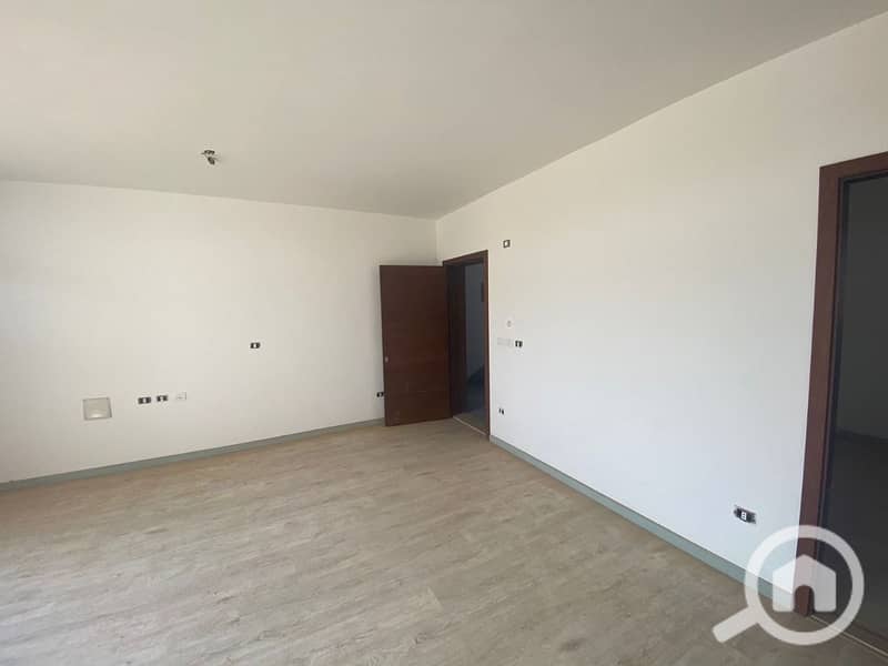 14 WhatsApp Image 2024-08-20 at 16.46. 20_68a6b419. jpg