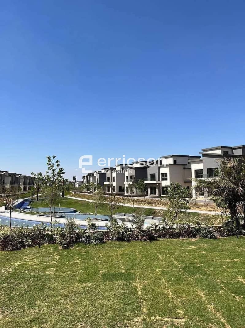 12 591749930_1984176539161514_6604929107016012340_n. jpg