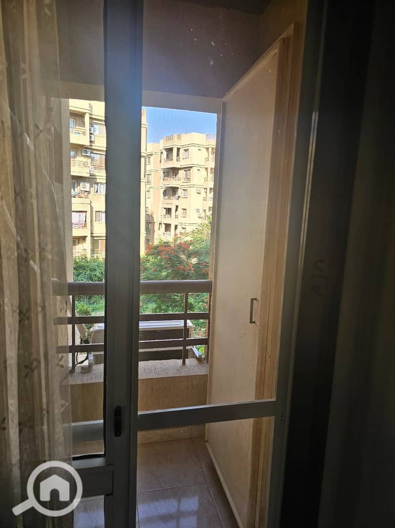 4 37fc6491-5cde-4b8c-9d78-ad65dfb6a530. jpg