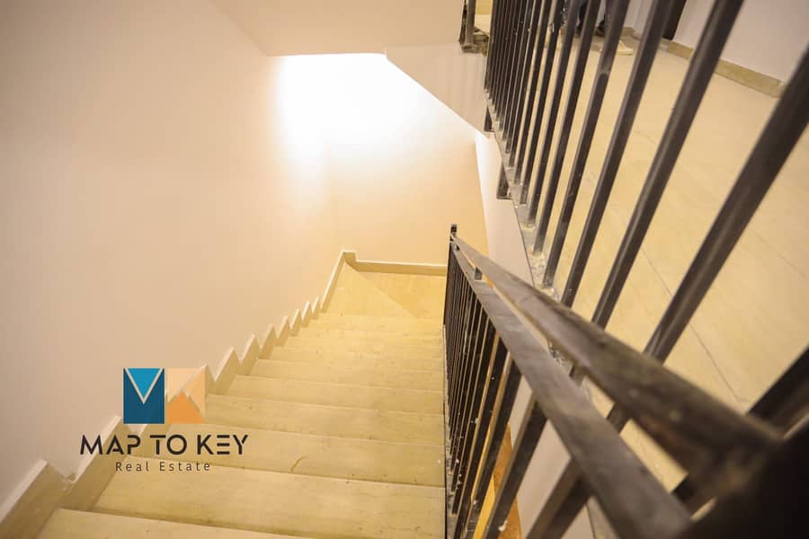 7 3cf18d41-2def-4b0f-9e94-a59a91c8c605. jpg