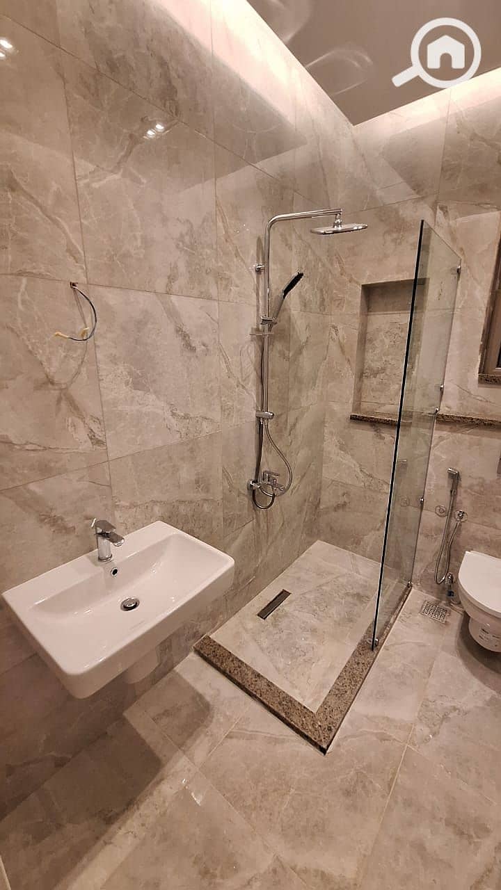 5 2c90b6ae-1116-46b0-ab3a-55c3752de184. jpg