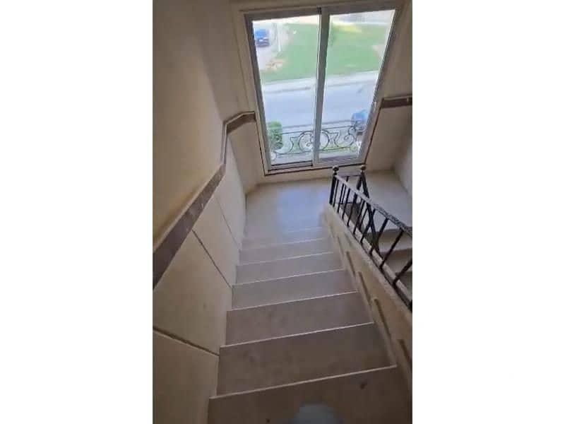 4 WhatsApp Image 2025-12-15 at 13.00. 59_7c1aafb0. jpg