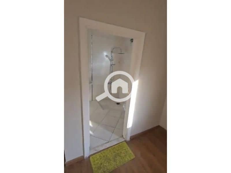 5 WhatsApp Image 2025-12-15 at 13.01. 00_4a555ebe. jpg