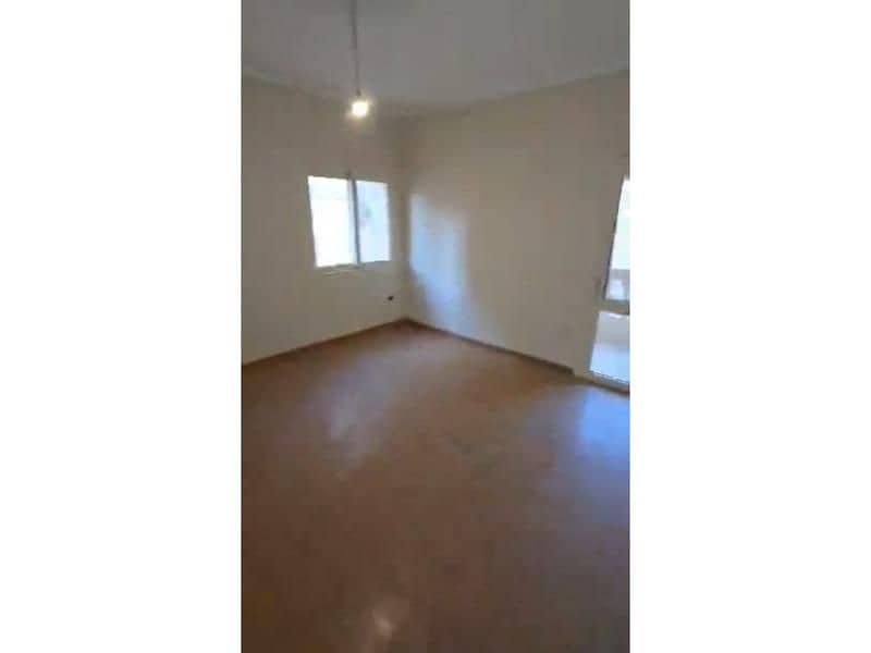 10 WhatsApp Image 2025-12-15 at 13.01. 02_53754074. jpg