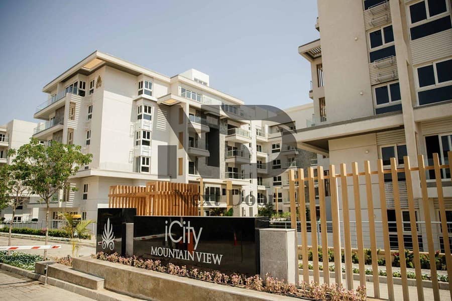 12 ماونتن-فيو-اي-سيتي. jpg