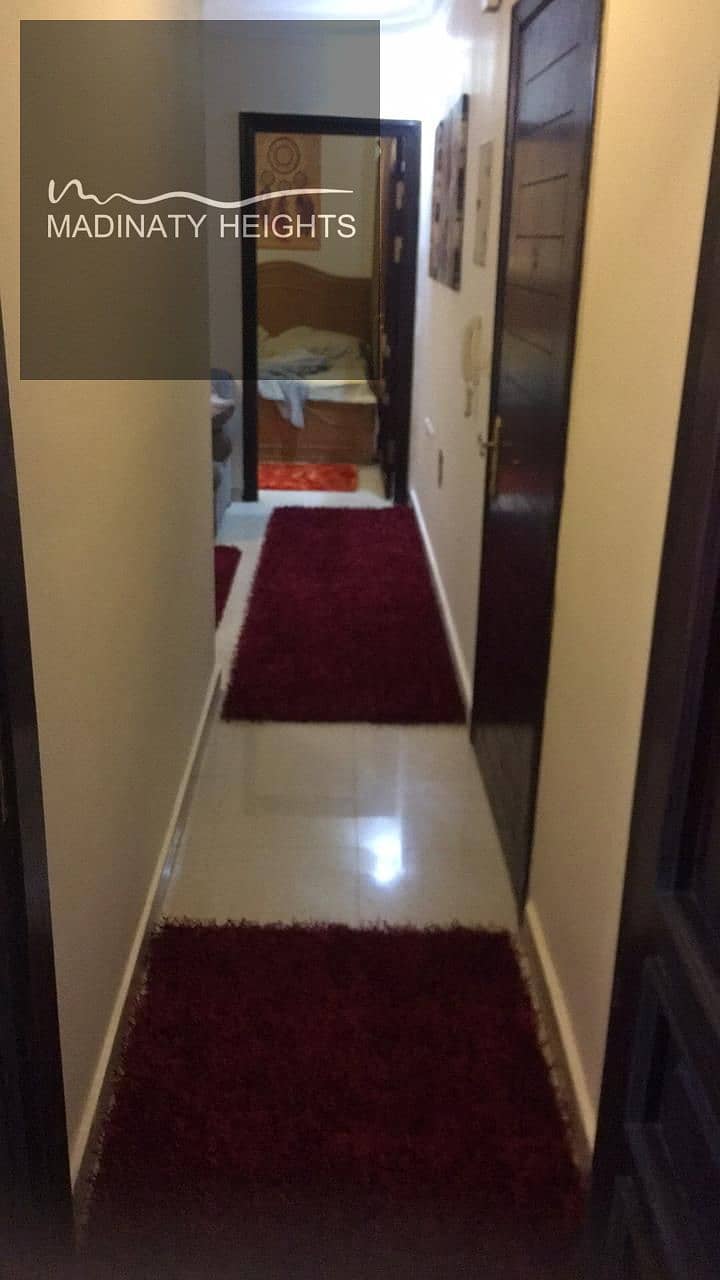 12 WhatsApp Image 2025-12-14 at 16.46. 02_8b5bb90a. jpg