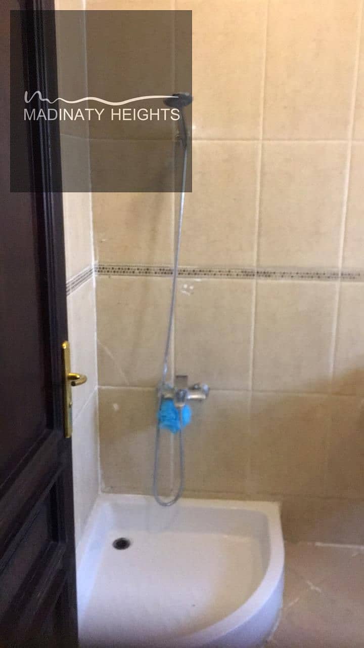 15 WhatsApp Image 2025-12-14 at 16.46. 03_60a6fa48. jpg