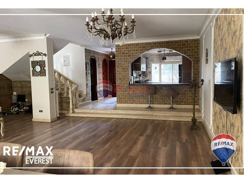 4 42506750-190a-4e33-8d0a-9f61da762776. jpg