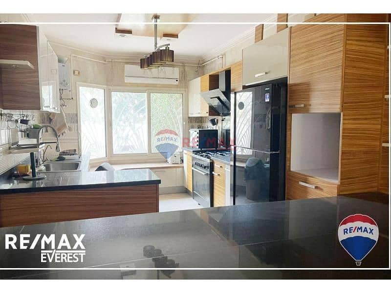 7 45184d6b-a591-47b7-bcf3-380936278f87. jpg