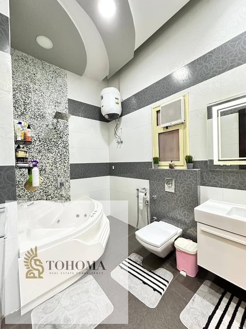 5 07aaa63b-8c9f-4717-bd7d-1f0a9a236433. jpg