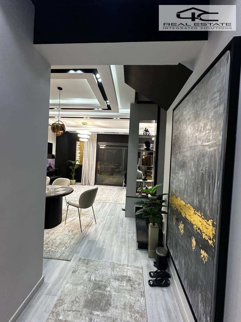 22 WhatsApp Image 2025-12-15 at 15.06. 35 (2). jpeg