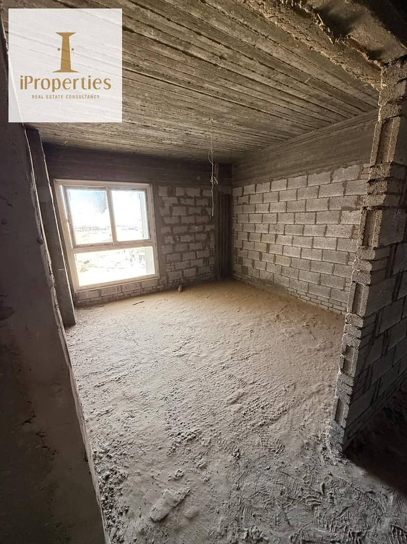 4 a170943d-131a-42b6-9b5c-ea482d502c72. jpeg