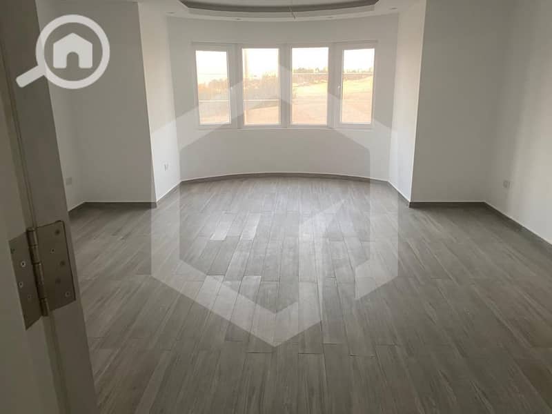 7 Mountain View Giza Plateau 7. jpg