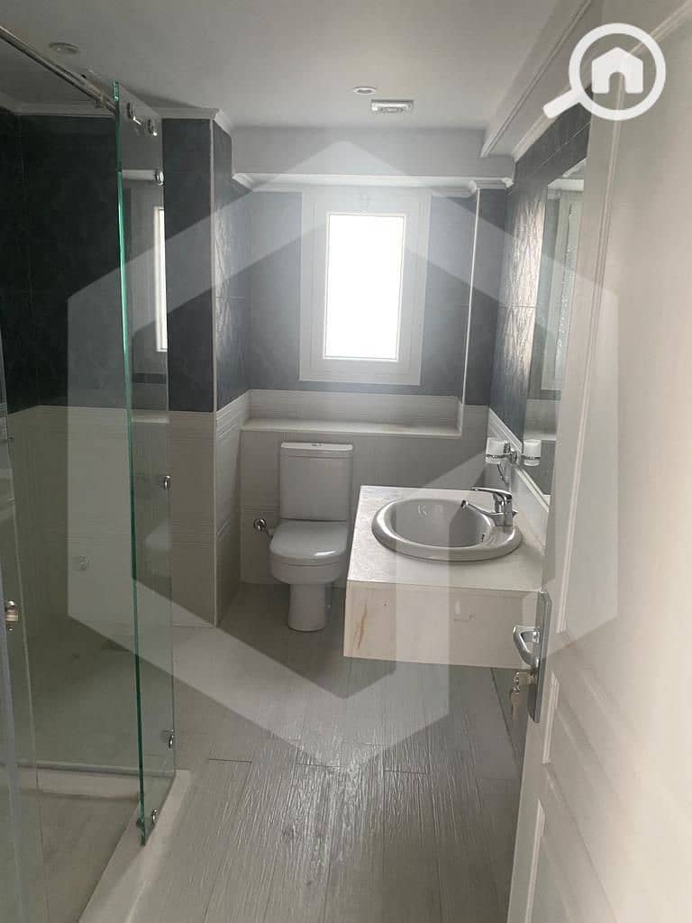 12 Mountain View Giza Plateau 12. jpg