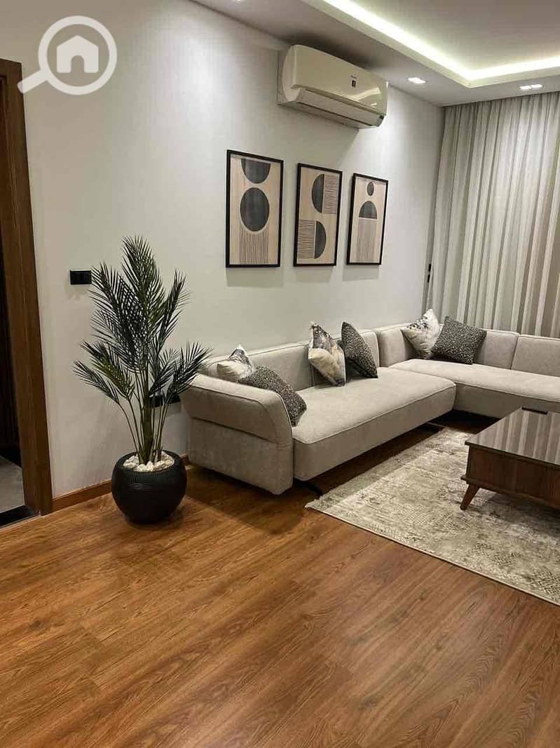 11 c91cebe6-580e-48e2-b522-7715f0a05a5d. jpg