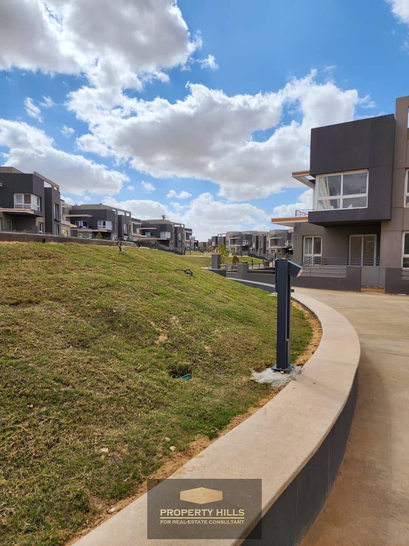 21 f84c3ecd-aa9c-4297-ab4b-fc11272c5516. jpeg