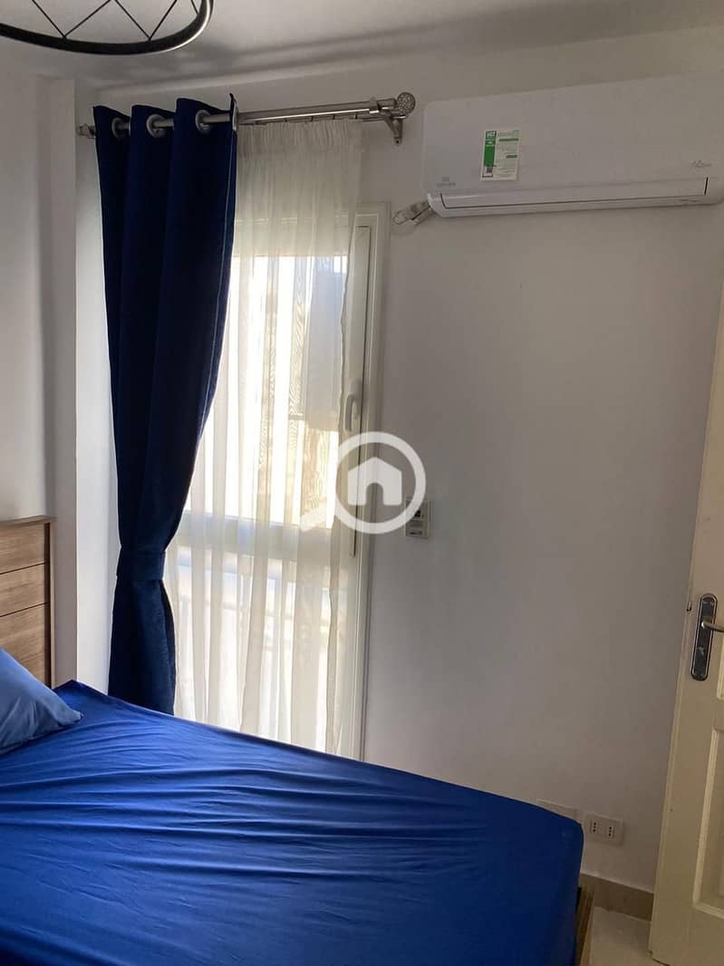 4 0eeae038-8532-4cdc-a289-2abdc0ea355b. jpeg