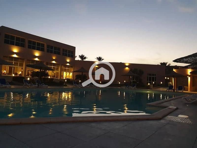 3 5054981-bella-romance-GNSZMznqCx. jpg