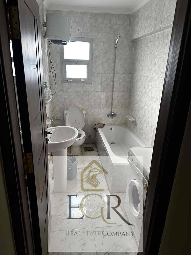 4 81674c91-2537-4f70-ac46-a80823d6761a. jpg