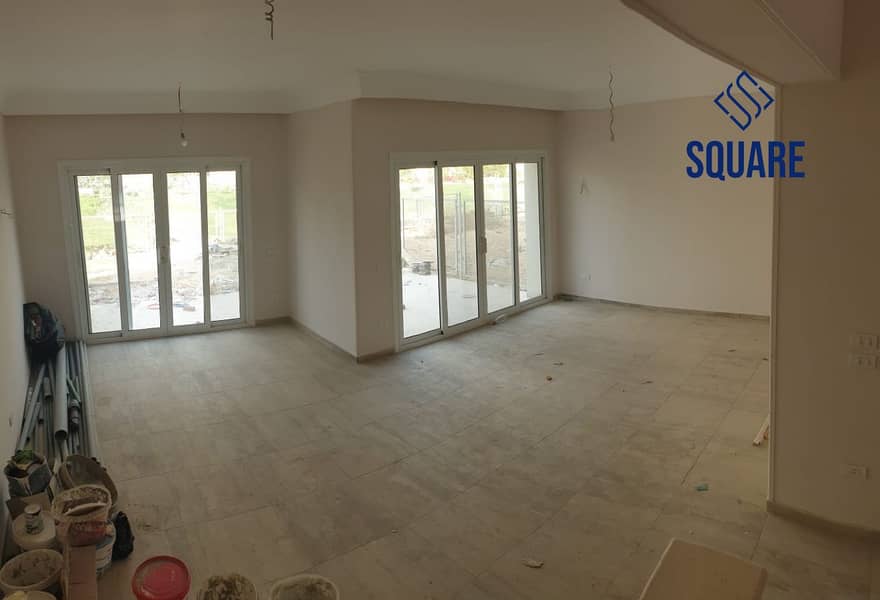 10 efa0cd09-625d-46d5-b53d-17978891c980. jpg