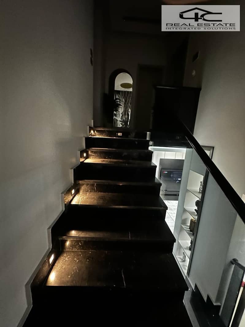 4 WhatsApp Image 2025-12-15 at 15.06. 27 (1). jpeg