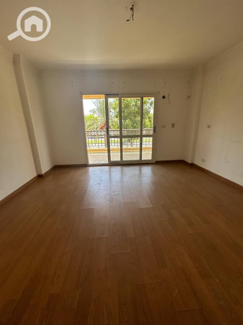 4 bc35d35f-834d-403d-9480-f098623f7826. jpg