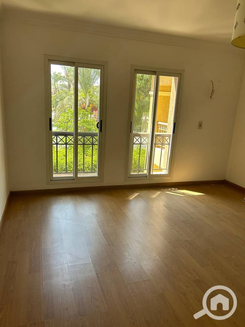 6 e014b700-88ad-4d82-a736-448b8077f00d. jpg