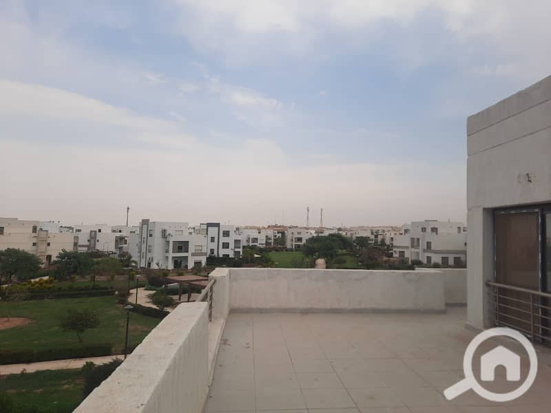 8 e1ec6ad6-6c1d-4155-9adc-8d835748184a. jpg