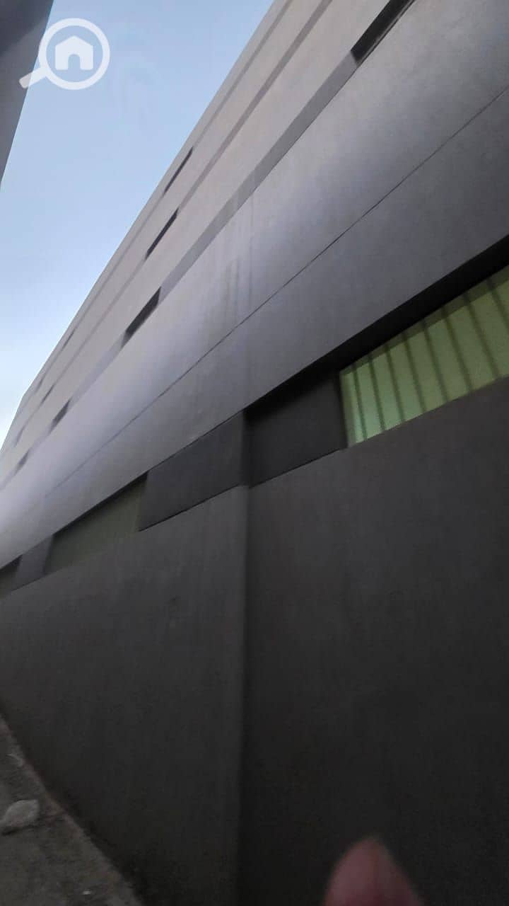 4 WhatsApp Image 2025-12-07 at 20.31. 46_1255ecfc. jpg